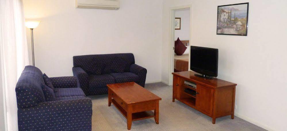 Belvoir Village Motel & Apartments Wodonga Esterno foto